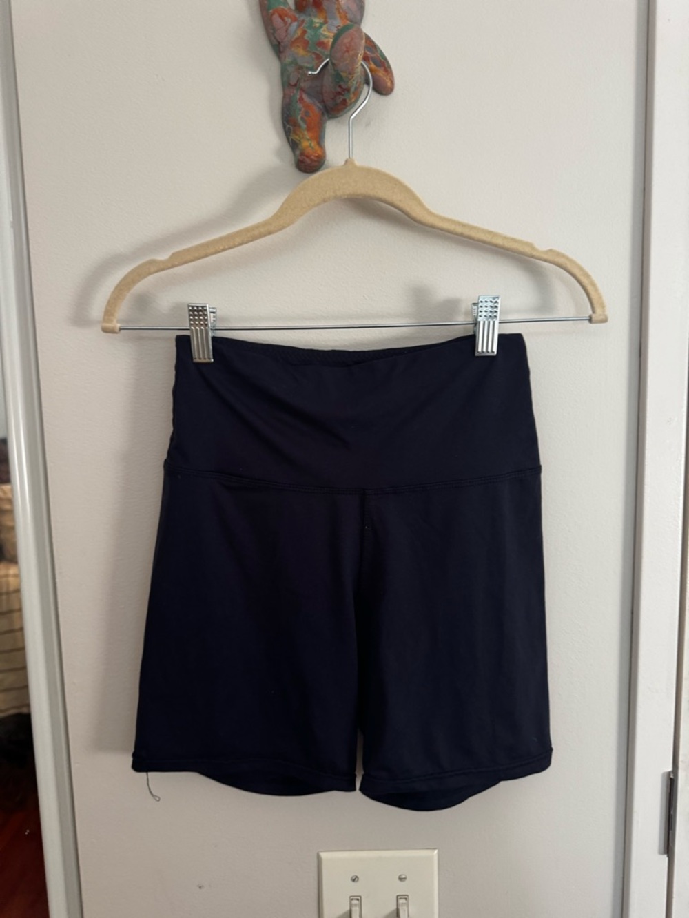 BUNDLE OF 3 biker yoga shorts - mauve, black and navy - Picture 5 of 11